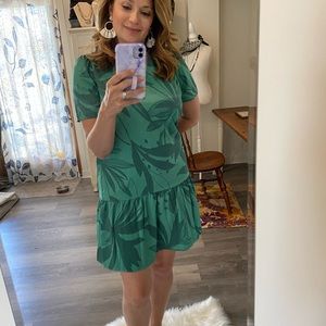 Green print palm mini dress